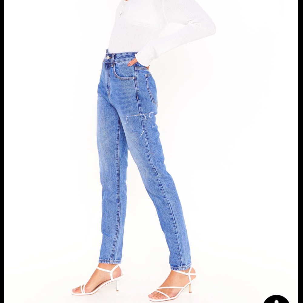 Momokrom Keep Slit Quick High-Waisted Mom Jeans